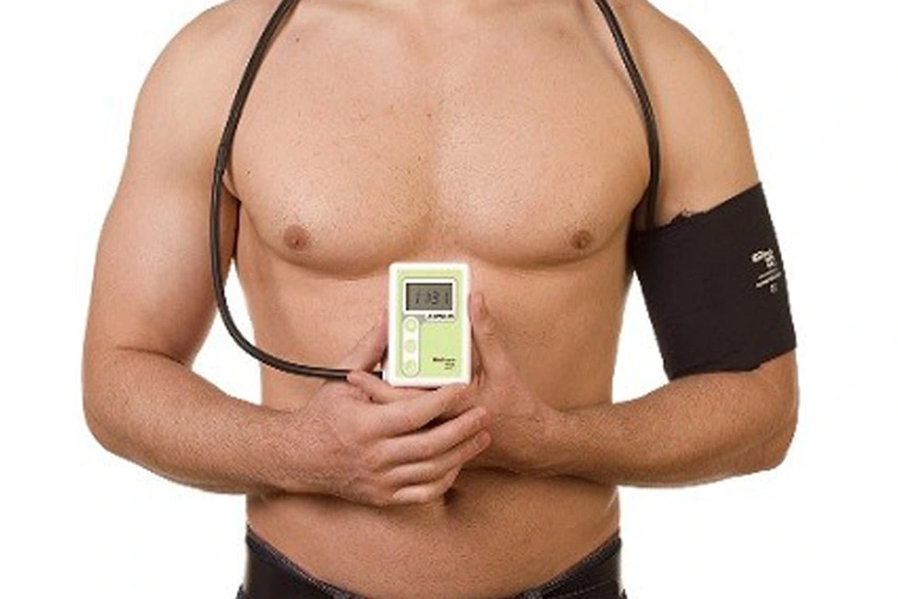 اجاره هولتر فشار خون و نوار قلب در تهران با اعزام فوری به منزل